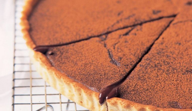 Jamie Oliver S Simple Chocolate Tart The Naked Chef