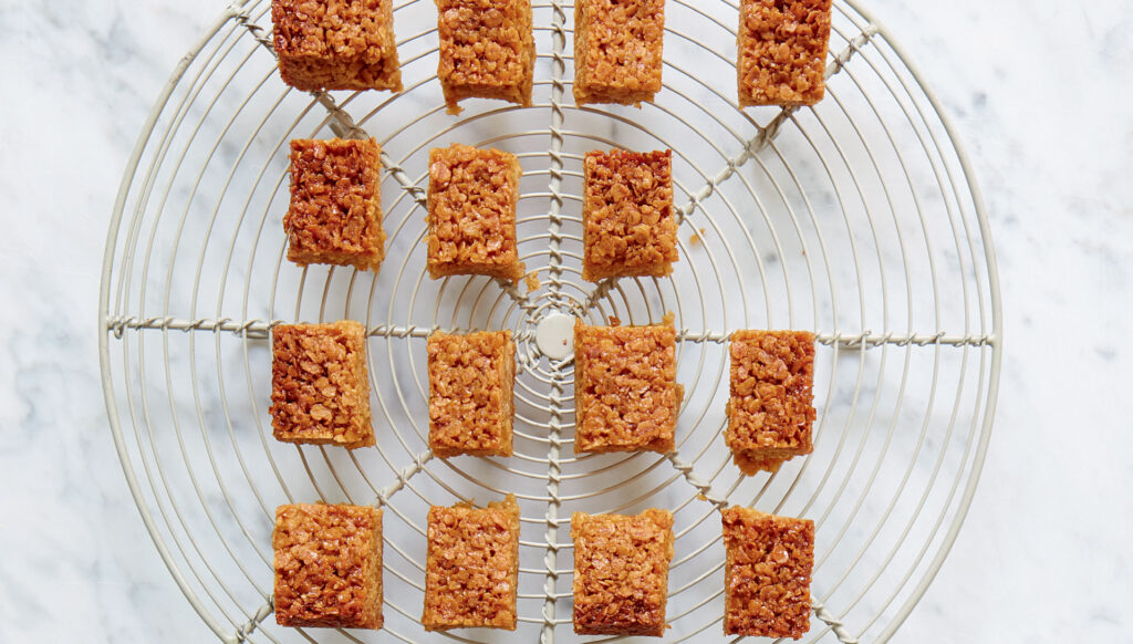 mary berry fast flapjack recipe