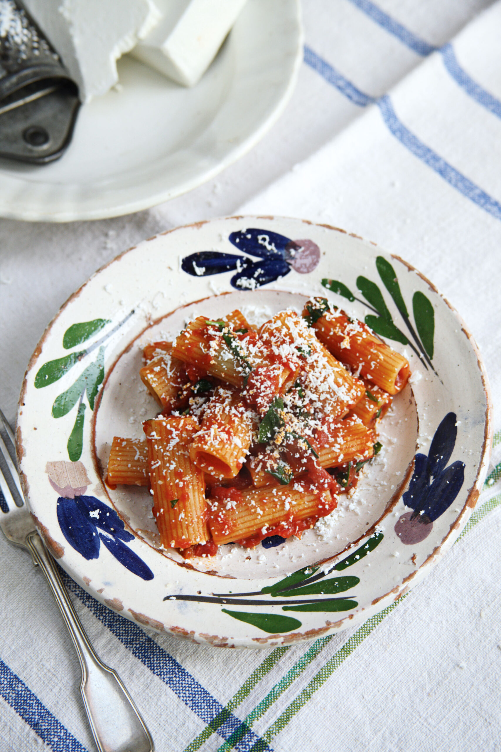 Theo randall rigatoni tomato pasta