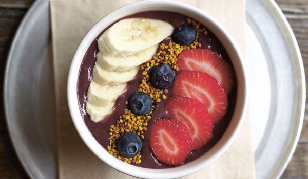 7 Colourful Smoothies and Smoothie Bowls