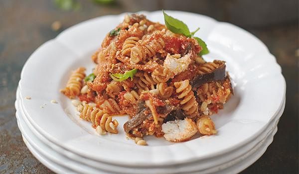 Jamie Oliver’s 12 best vegetarian pasta recipes