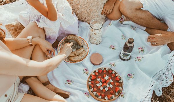 Tips and recipes for a stay-at-home picnic