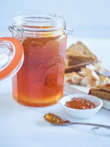100 recipes perfect for storing in the iconic Kilner jars