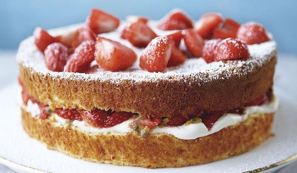 10 recipes you'll love in Mary Berry's Baking Bible