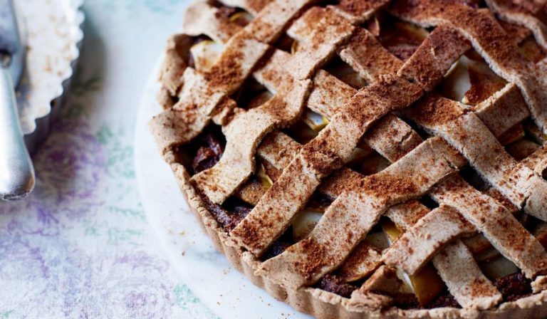 Nut-free Apple Pie from Livia's Kitchen