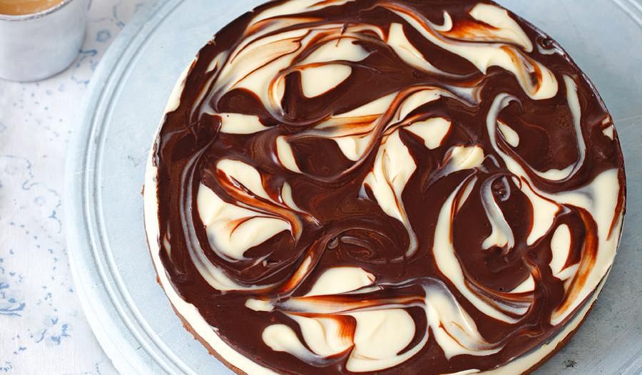 Chilled Marbled Chocolate Cheesecake