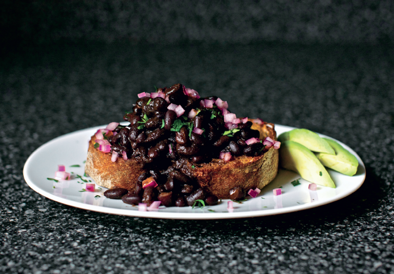Slow-cooked Black Bean Ragout