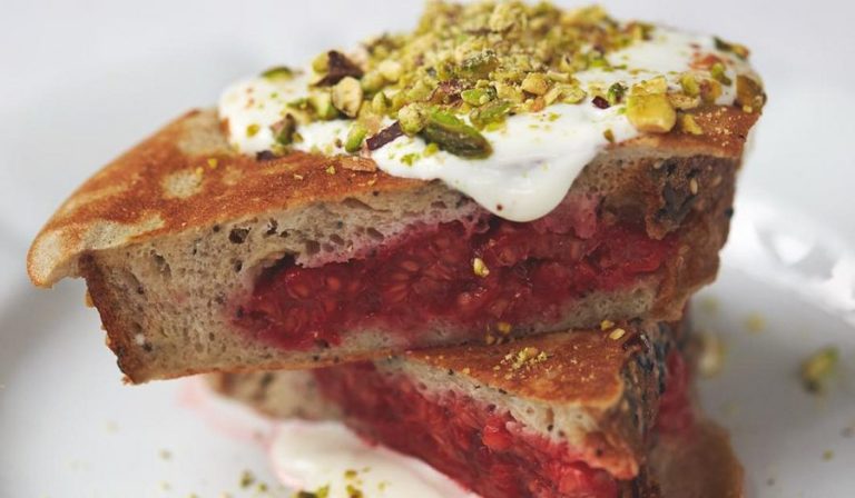 Berry Pocket Eggy Bread Pistachios