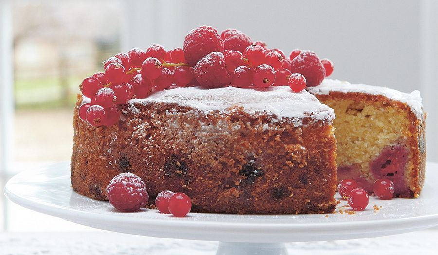 Frosted Raspberry and Redcurrant Cake