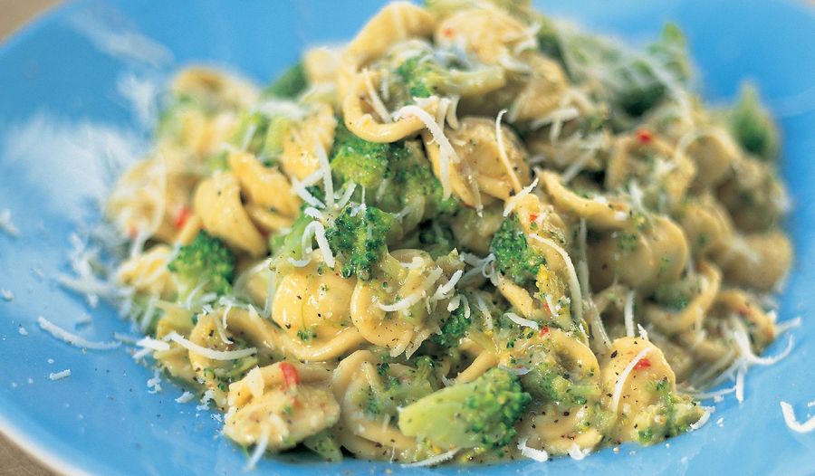Jamie Oliver's Broccoli and Anchovy Orecchiette Recipe