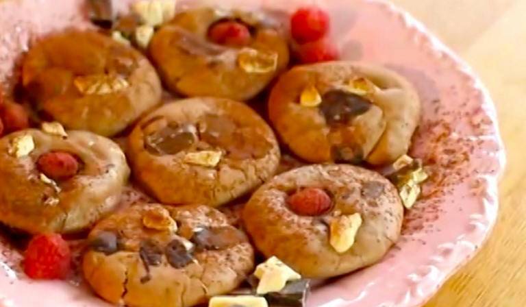 Chocolate Brownie Biscuits from Miranda Gore - Browne's cookbook Biscuit
