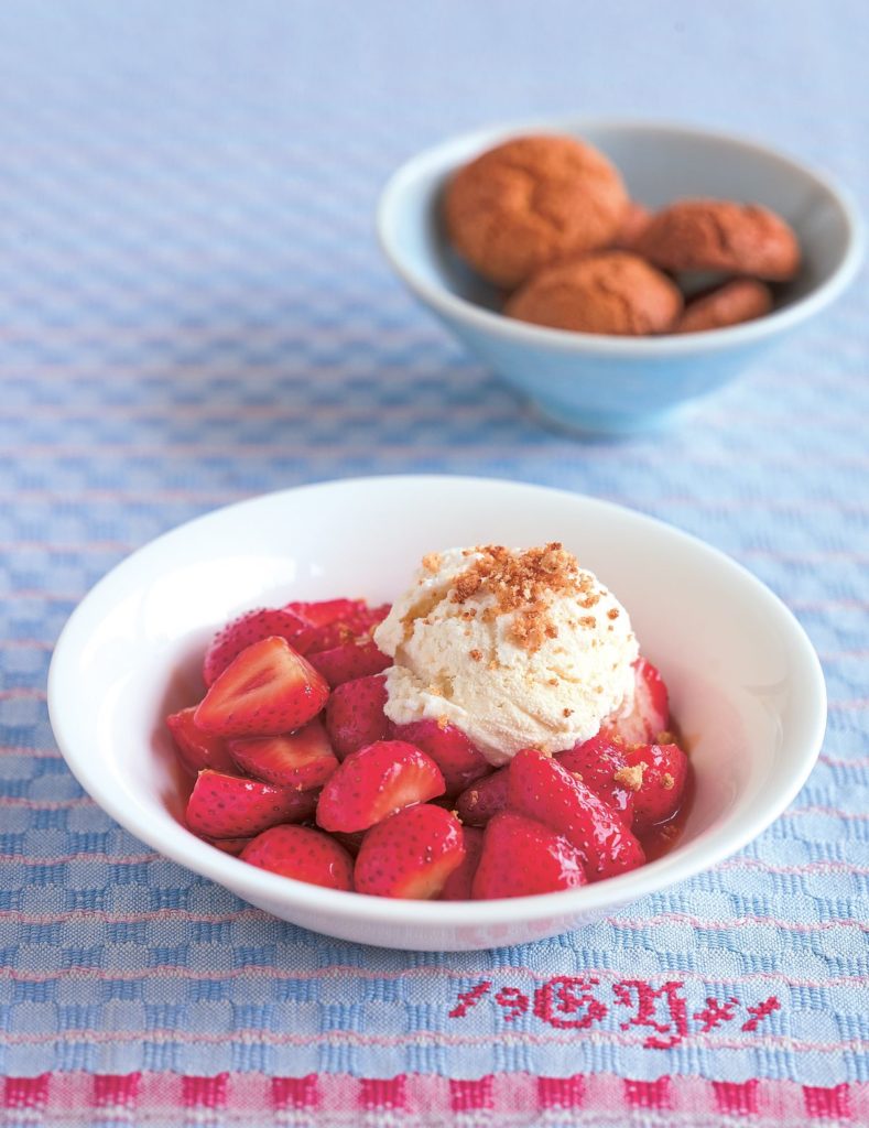 Hot Strawberries with Ice Cream and Amaretti (Fragole Saltate in Padella)