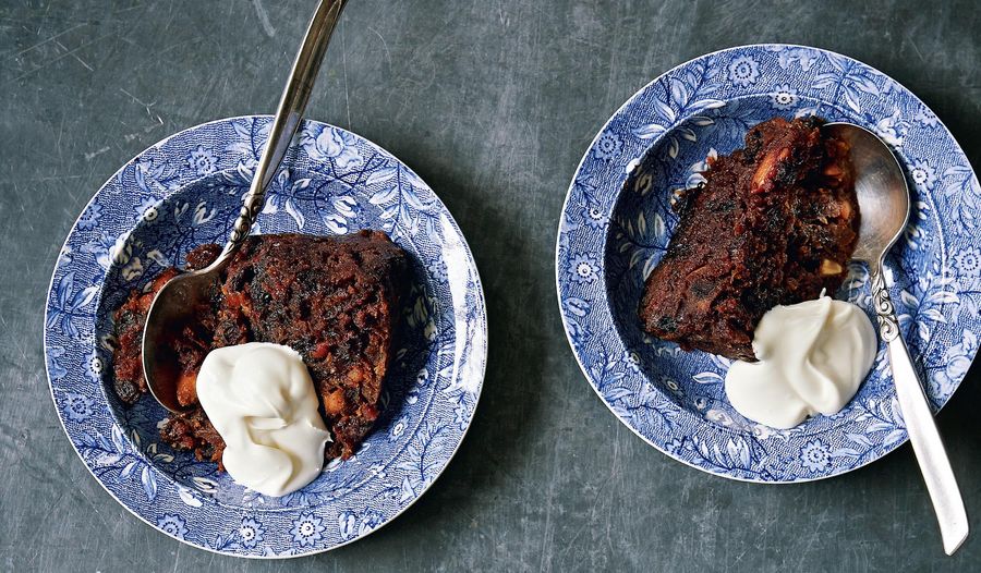 Traditional Christmas Pudding Recipe with Cream