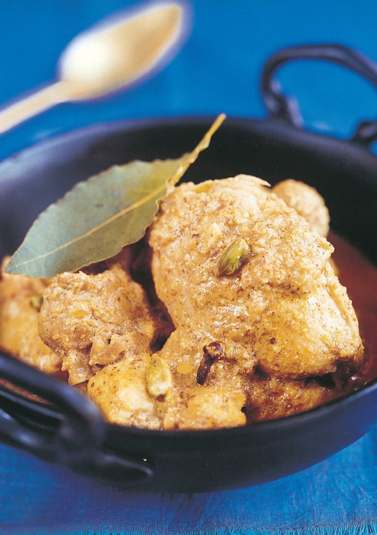 Creamy Chicken Korma with Almonds