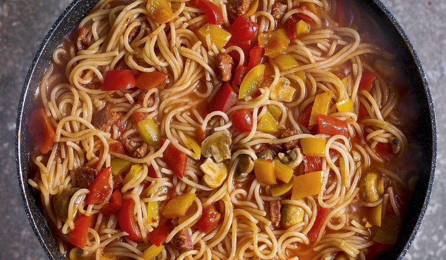 Eat Well For Less One Pot Chorizo and Pepper Spaghetti Recipe