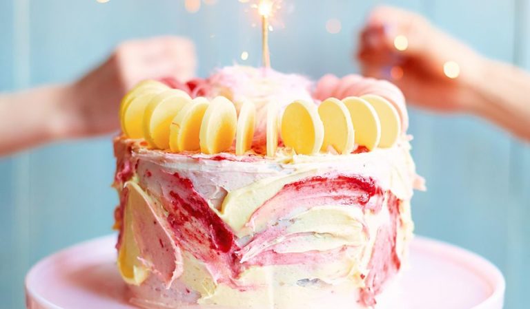 Fairy Floss Cake from The Meringue Girls