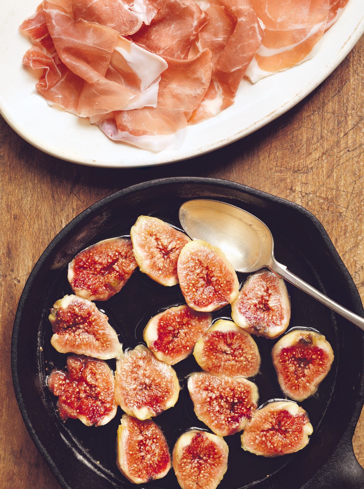 Prosciutto with Figs Poached in Honey (Prosciutto con Fichi al Miele)
