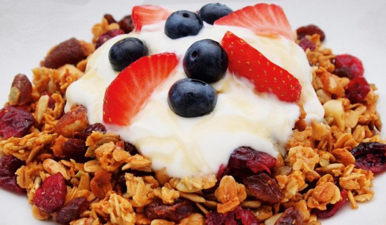 Fruit and Nut Granola