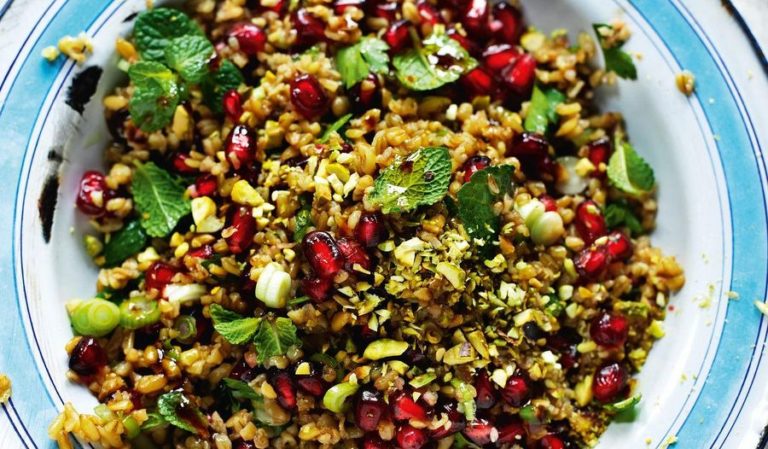 How to Build the Perfect Salad