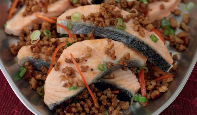 Baked Salmon with Chilli Pork