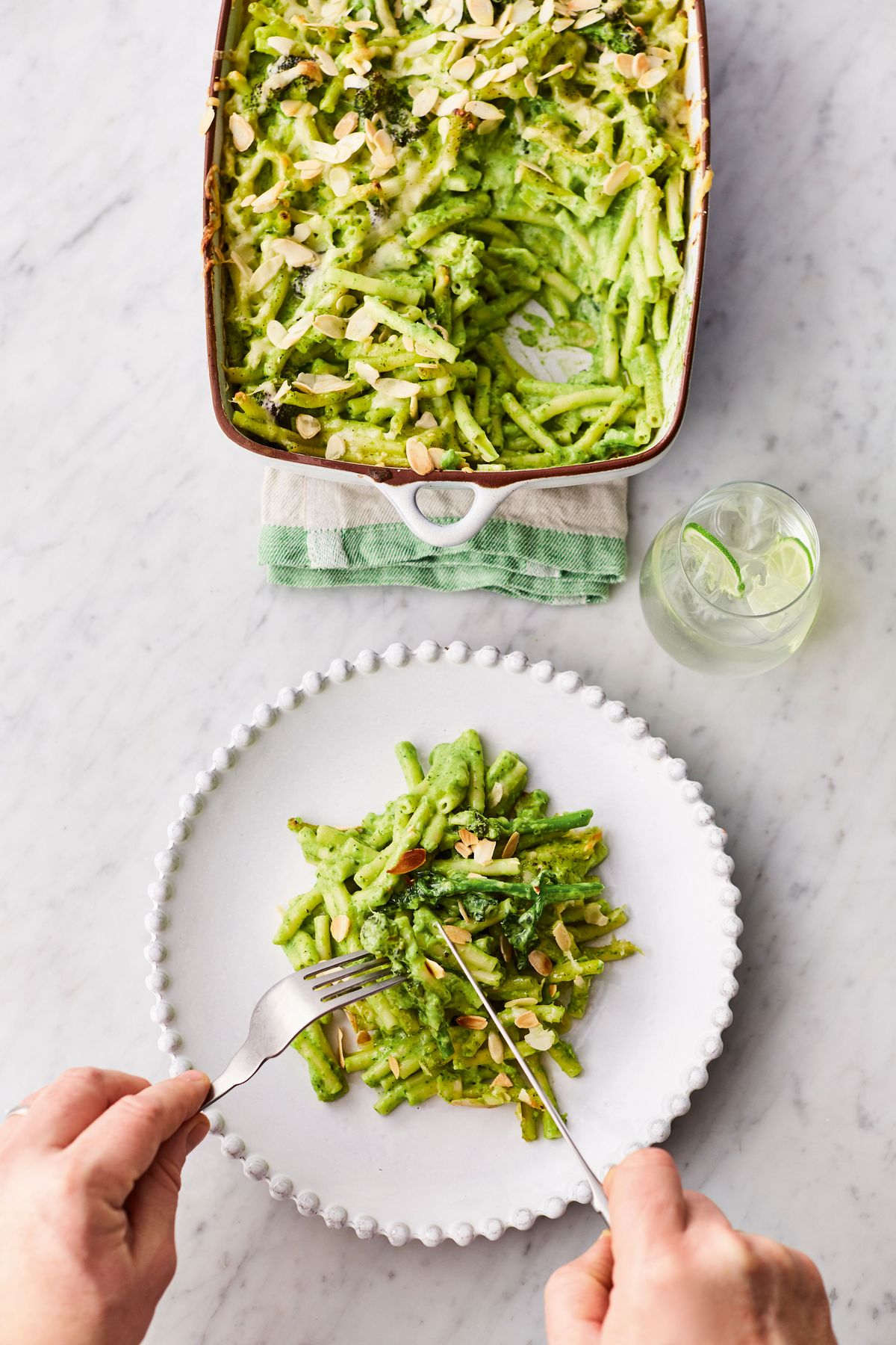 Jamie Oliver’s Greens Mac’n’Cheese with Leek, Broccoli, Spinach and Toasted Almond Topping