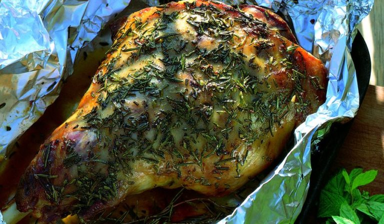 Baked Lamb with Rosemary with Redcurrant and Mint Sauce