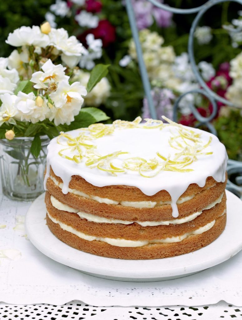 Whole Lemon Cake with Lemon Cheesecake Icing