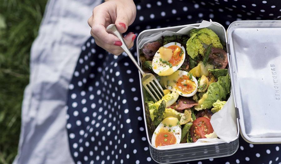 Melissa Hemsley's BLT Salad with Asparagus Recipe