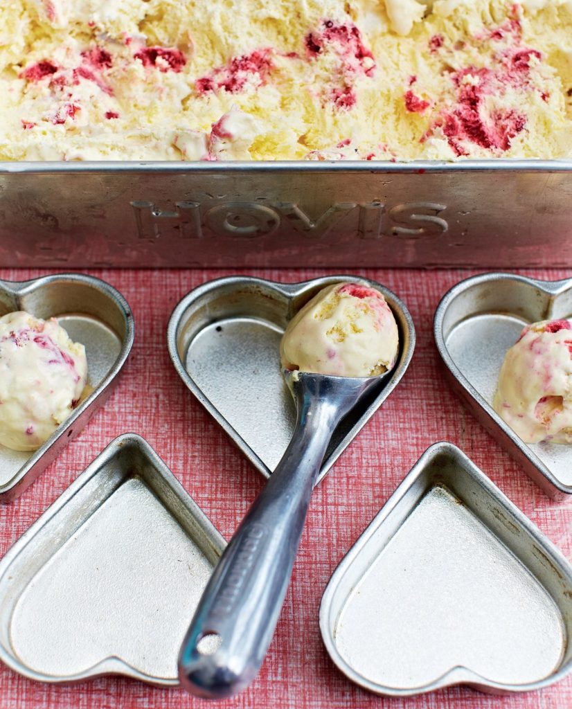 Raspberry Ripple Meringue Gelato