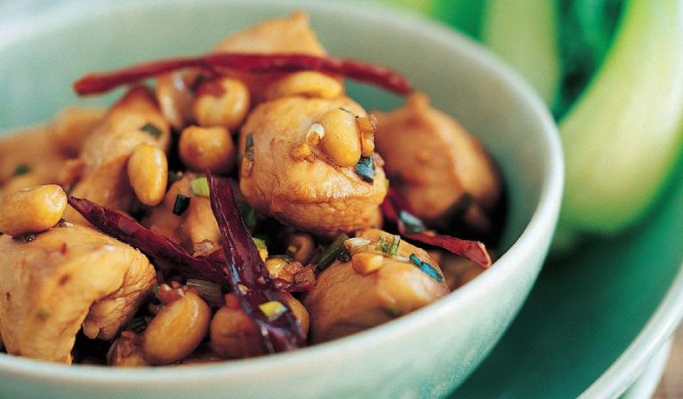 Spicy Chicken with Peanuts