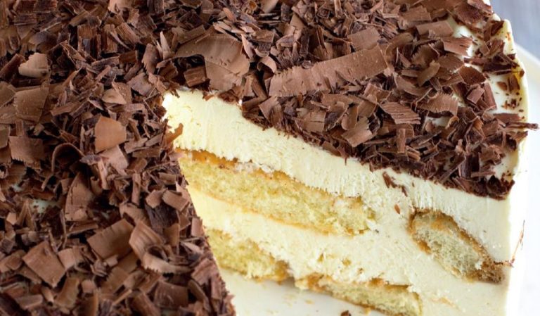 Tiramisu Cake