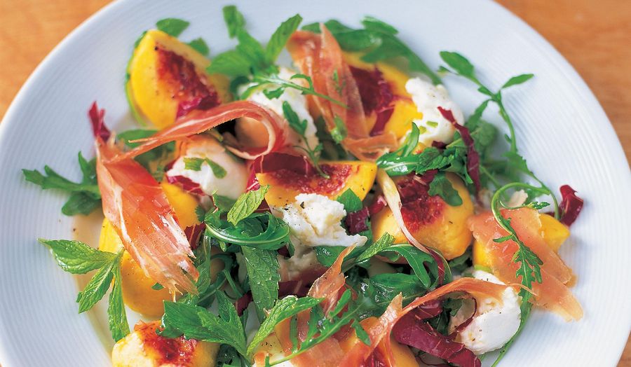 Jamie Oliver's Leafy Salad with Mozzarella