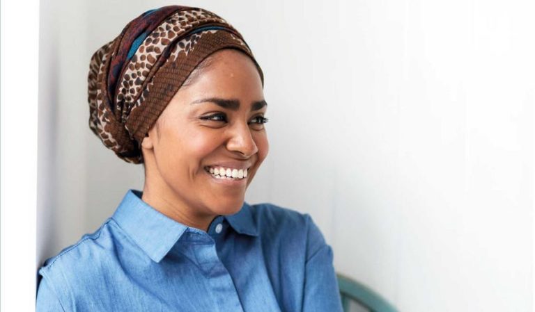 Nadiya Hussain's Prawn Saffron Biryani Recipe | Family Favourites