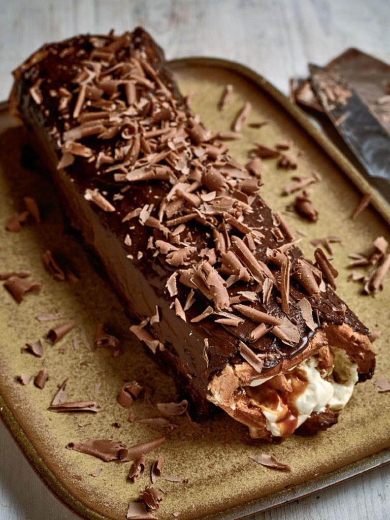 Nadiya Hussain’s Éclair Roll