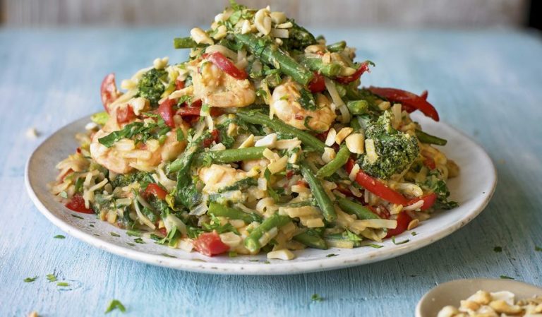 Prawn Pad Thai Recipe | Eat Well For Less