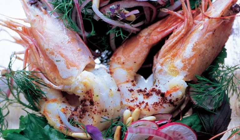 Warm King Prawn Salad with Pink Radish and Red Onion