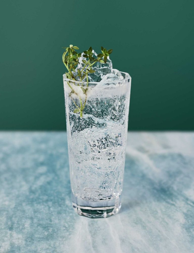 Seedlip Thyme Mocktail