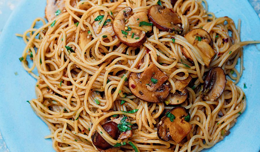 Spelt Spaghetti with Spicy Sesame Mushrooms