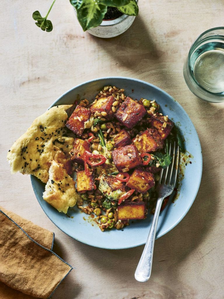 Spiced Paneer, Spinach and Pea Grain Bowl with Mint Yoghurt Sauce