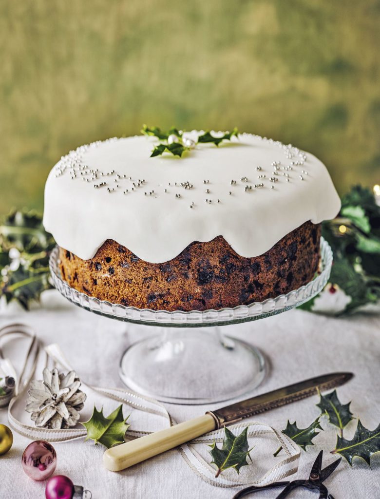 Stork Christmas Cake