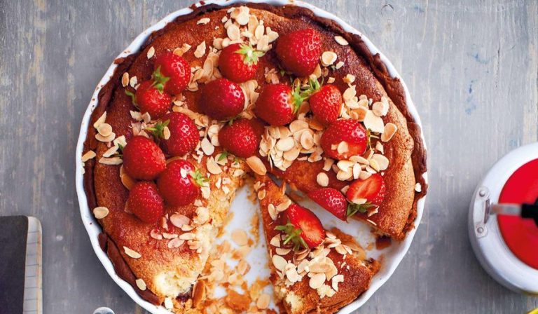 Almond and Strawberry Tart Recipe