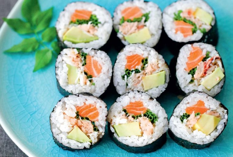 Classic Seafood Futomaki (Salmon