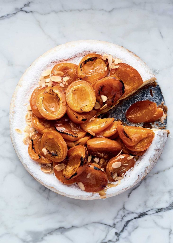 Ottolenghiβs Apricot and Amaretto Cheesecake