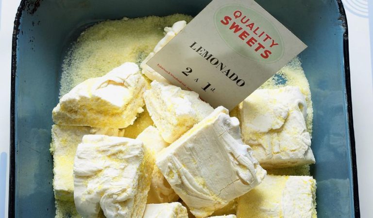 Sherbet Lemon Marshmallows (for all my lemon-squeezing chums)