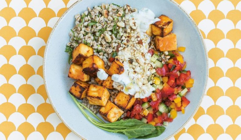 Tandoori Paneer with Cucumber Yoghurt Recipe | vegetarian dish from Buddha Bowls