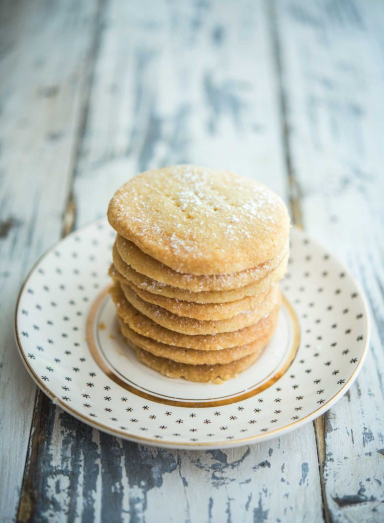 Three-ingredient Shortbread Rounds