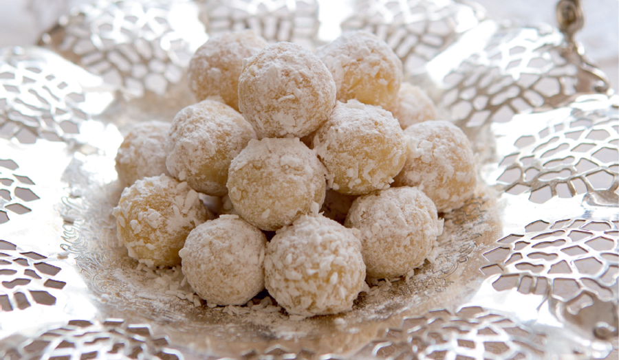White Chocolate Snowball Truffles Recipe | Edible Xmas Gift