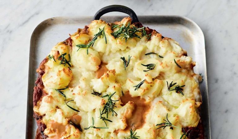 Jamie Oliver Allotment Cottage Pie Recipe | Keep Cooking and Carry On Channel 4