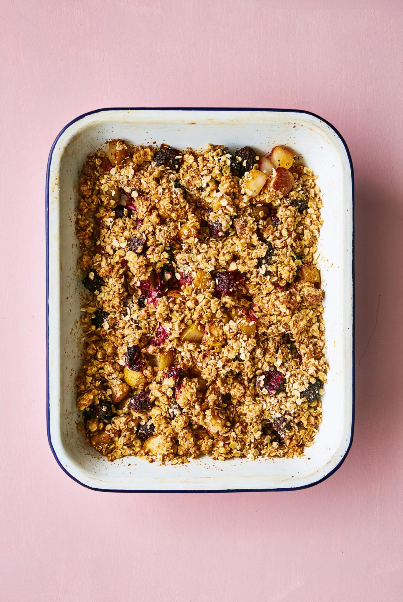 Pear Blackberry & Cardamom Crumble | Easy Autumnal Pudding Recipe