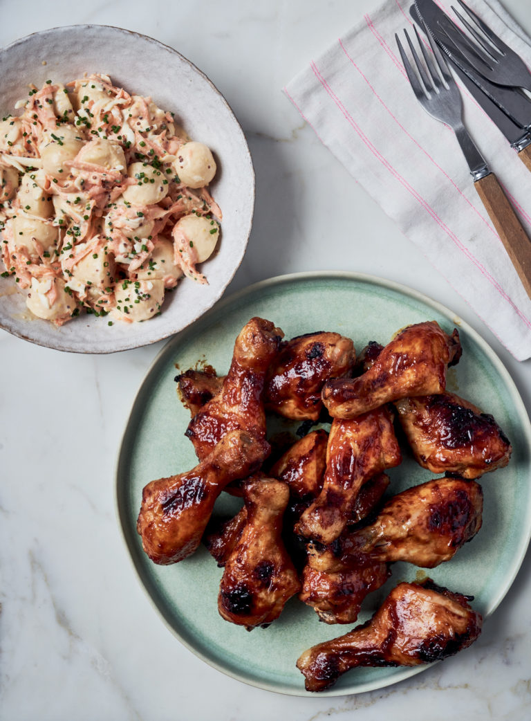 nadiya sriracha drumsticks